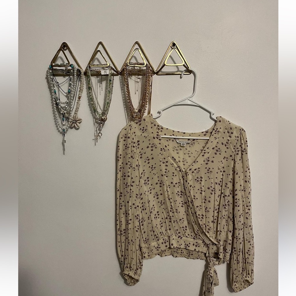 american eagle shirt
